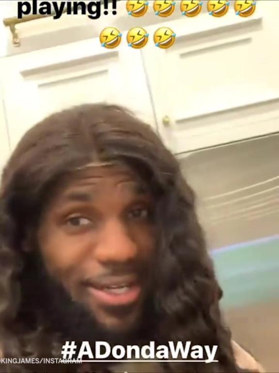 越看越炸裂！女装老詹震惊众人